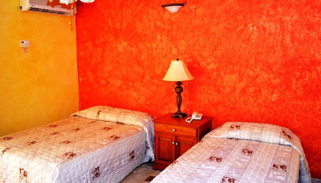 Hotel Playa Del Sol Los Barriles Ruang foto