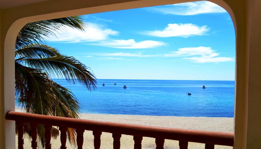 Hotel Playa Del Sol Los Barriles Ruang foto