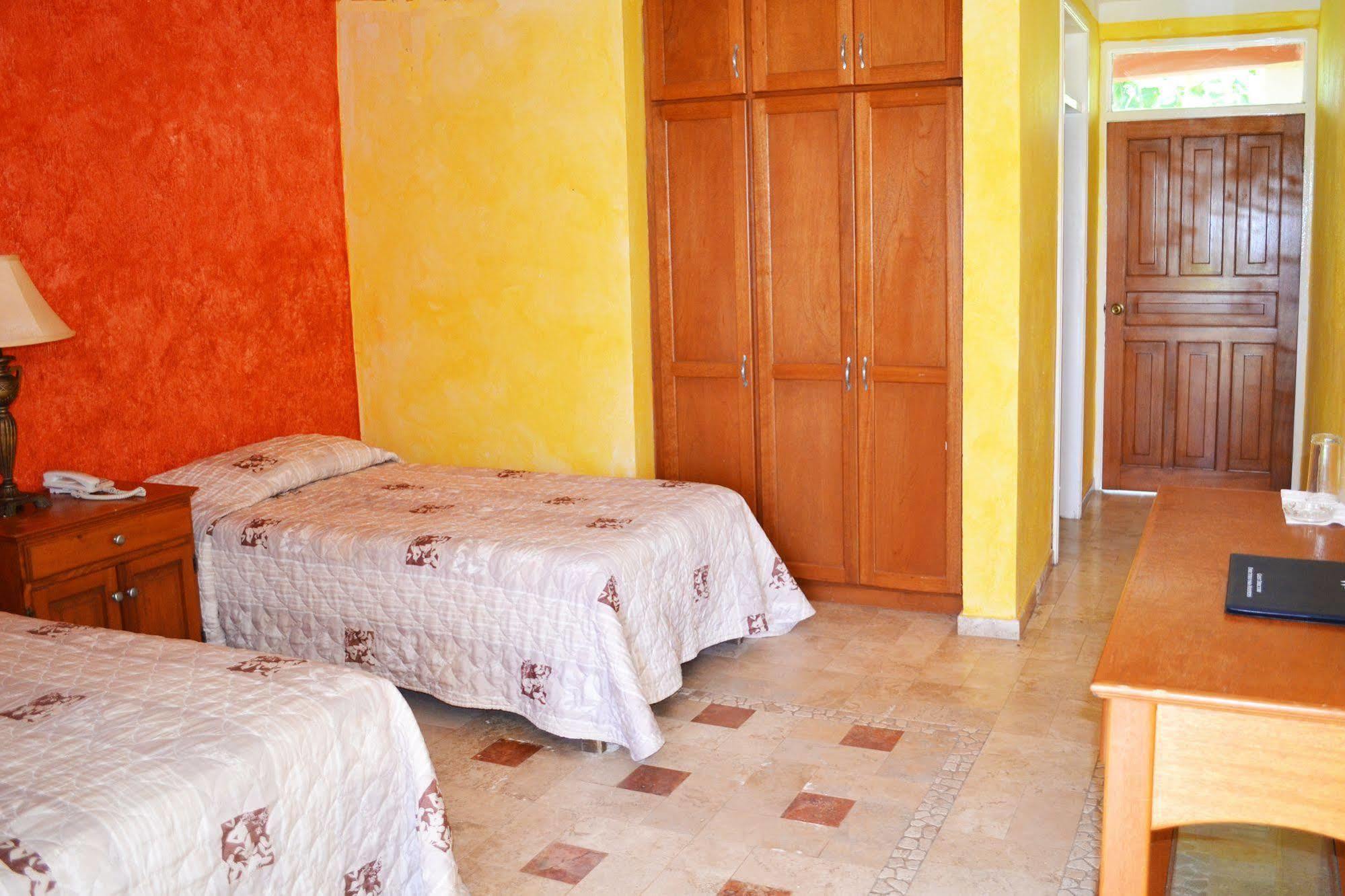 Hotel Playa Del Sol Los Barriles Bagian luar foto